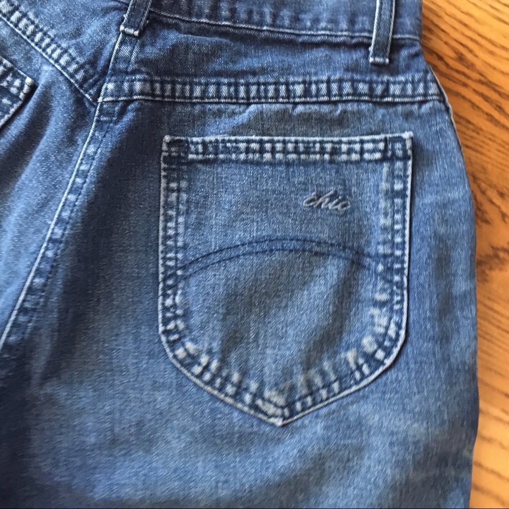 Vintage Chic High Rise Jeans - Picture 3 of 10